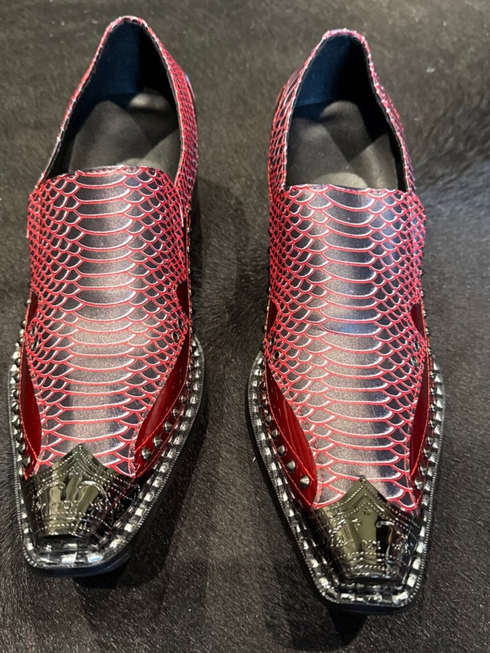 Rivet Men's Leather Dress Shoes Metal Pointed Toe Formal Britain Slip On Fashion
